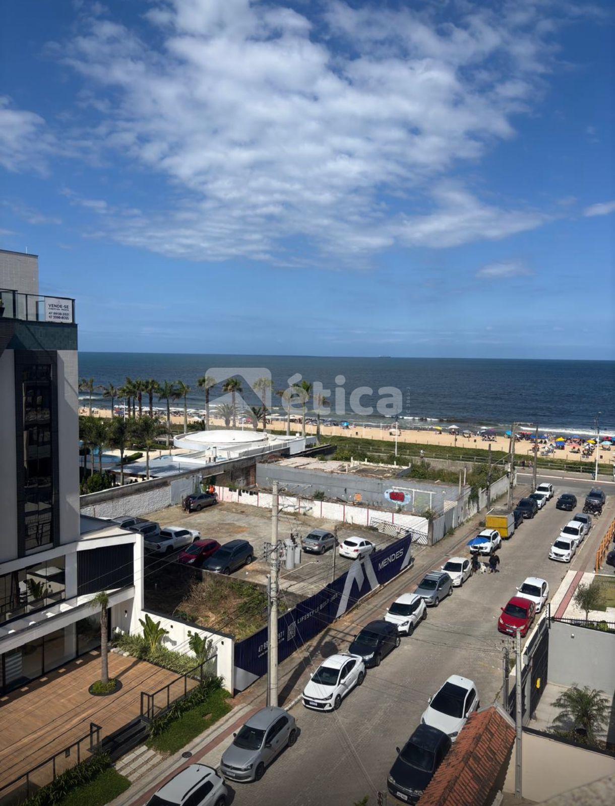 Seu Apartamento de 3 Dormitorios a 300 metros da Praia Brava. Oportunidade Unica